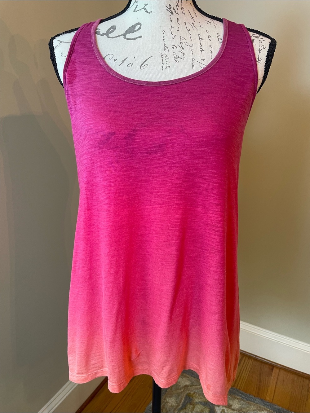 Lucky Lotus Ombré Racerback Tank Top Small Pink Coral Split Back
